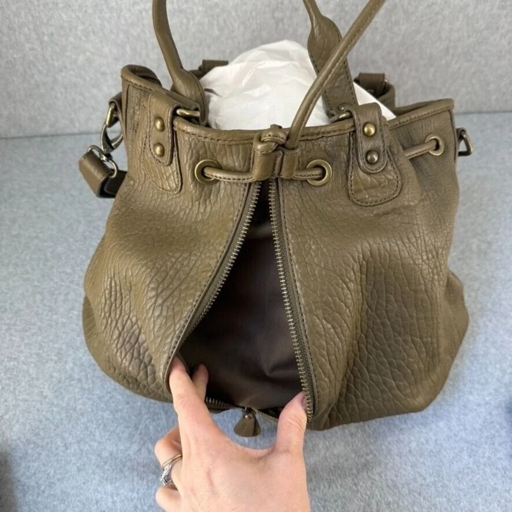 Nordstrom Olive‎ Green Leather Bucket Bag Adjustable Strap Drawstring Close NWT